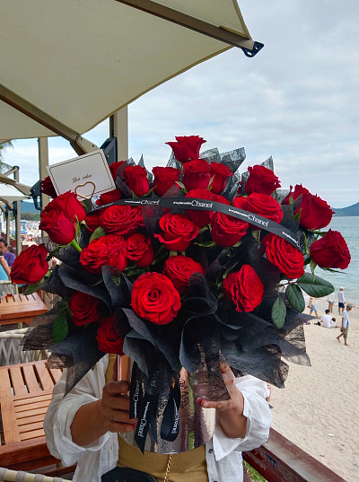 33 Roses