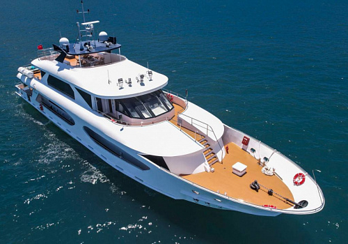 Large yachts