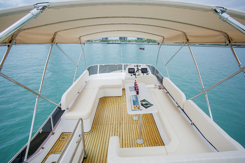 Yacht 68ft