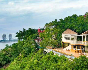 Luhuitou Scenic Area 