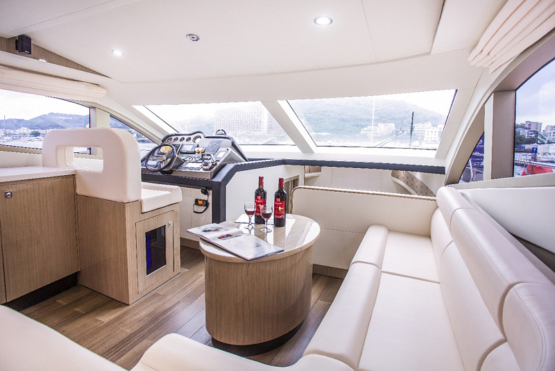 Yacht 68ft