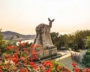 Luhuitou Scenic Area 