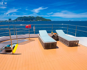 Large yachts
