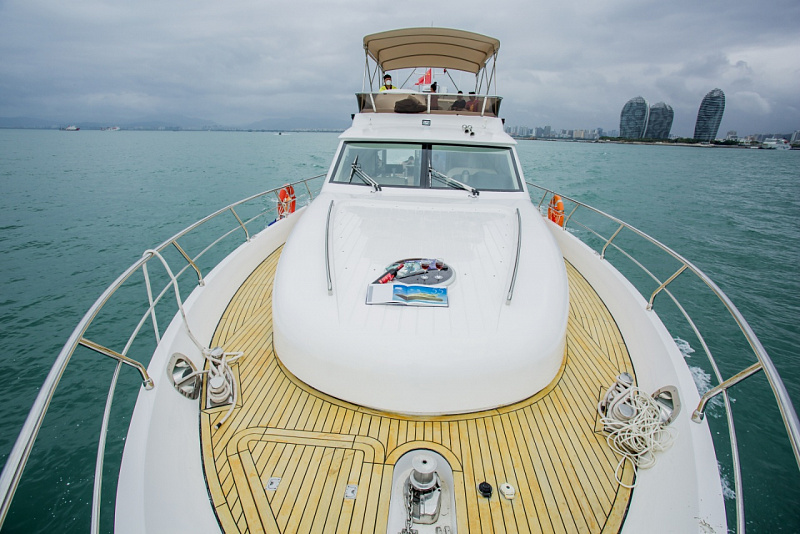 Yacht 68ft