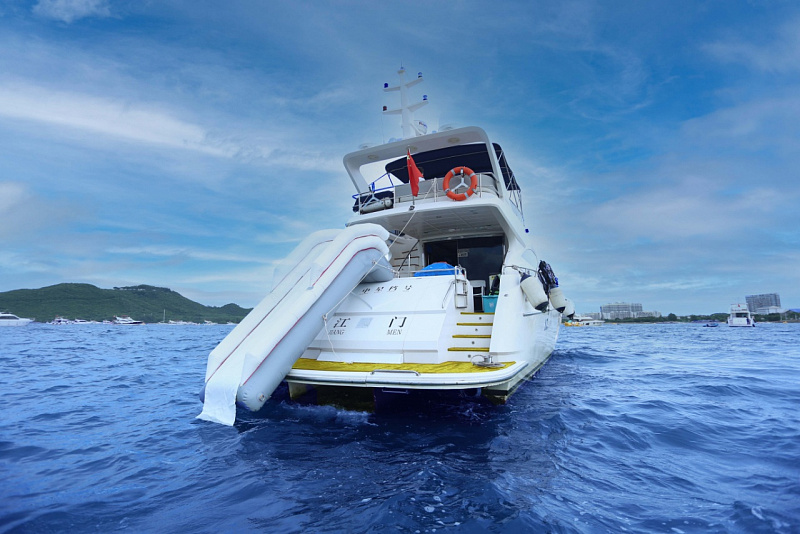 Yacht 72ft