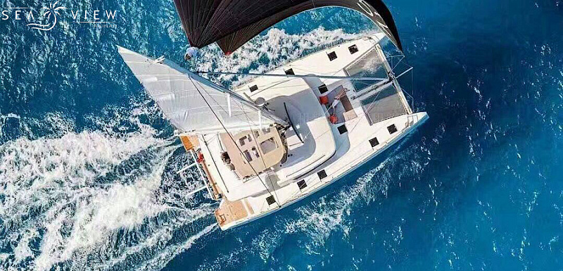 Twin sailing yacht