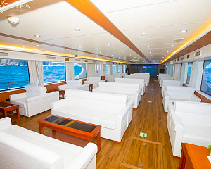 Large yachts