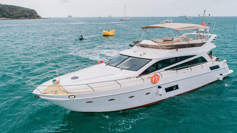 Yacht 68ft