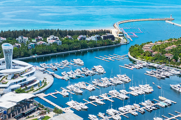 Hainan Ya Qing International Clearwater Bay Marina: Yacht Rentals, Marina & Seaside Getaway in Lingshui